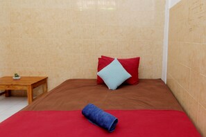 Standaard tweepersoonskamer, 1 queensize bed | Een bureau, gratis wifi