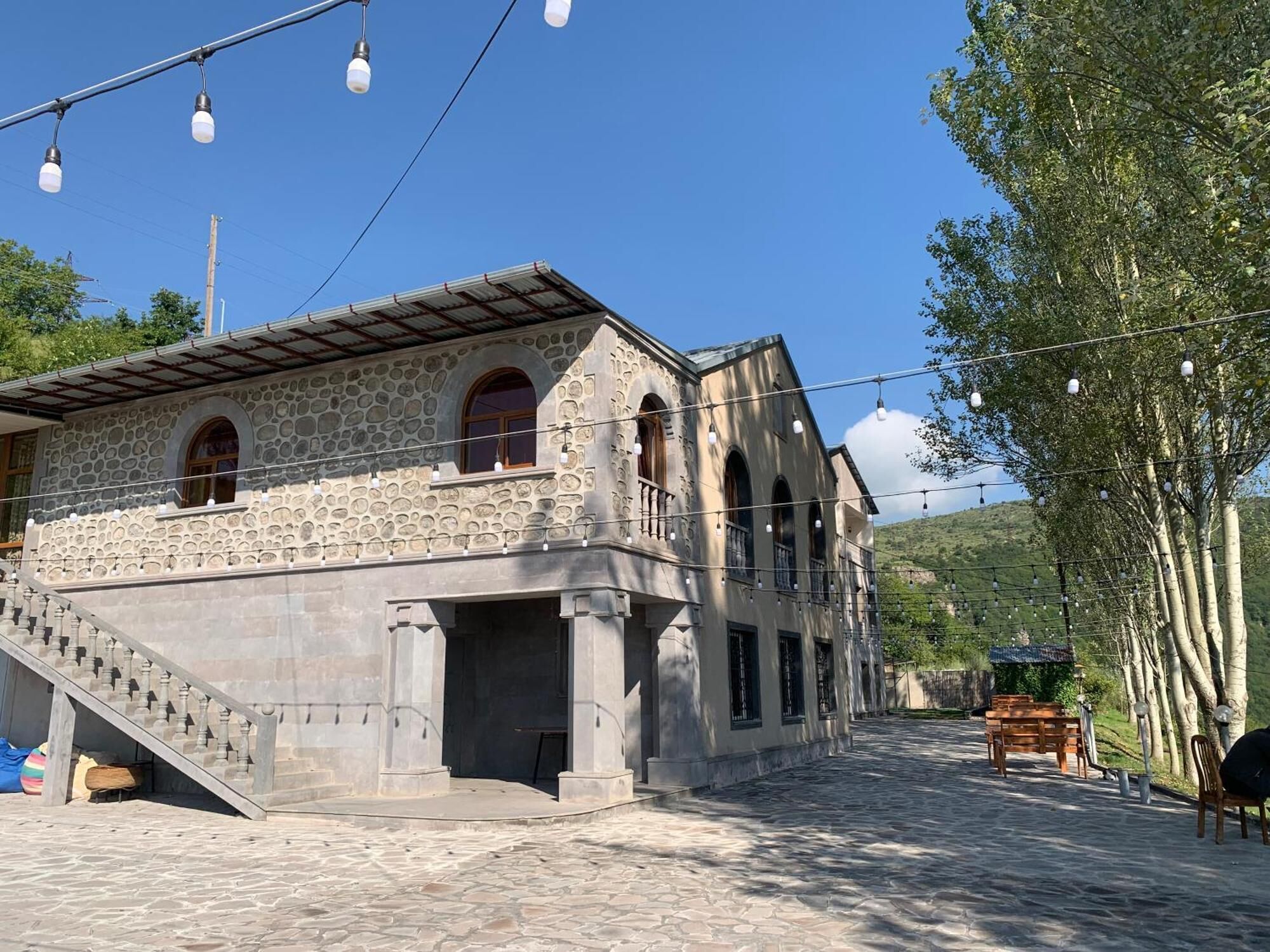 Fachada de la propiedad