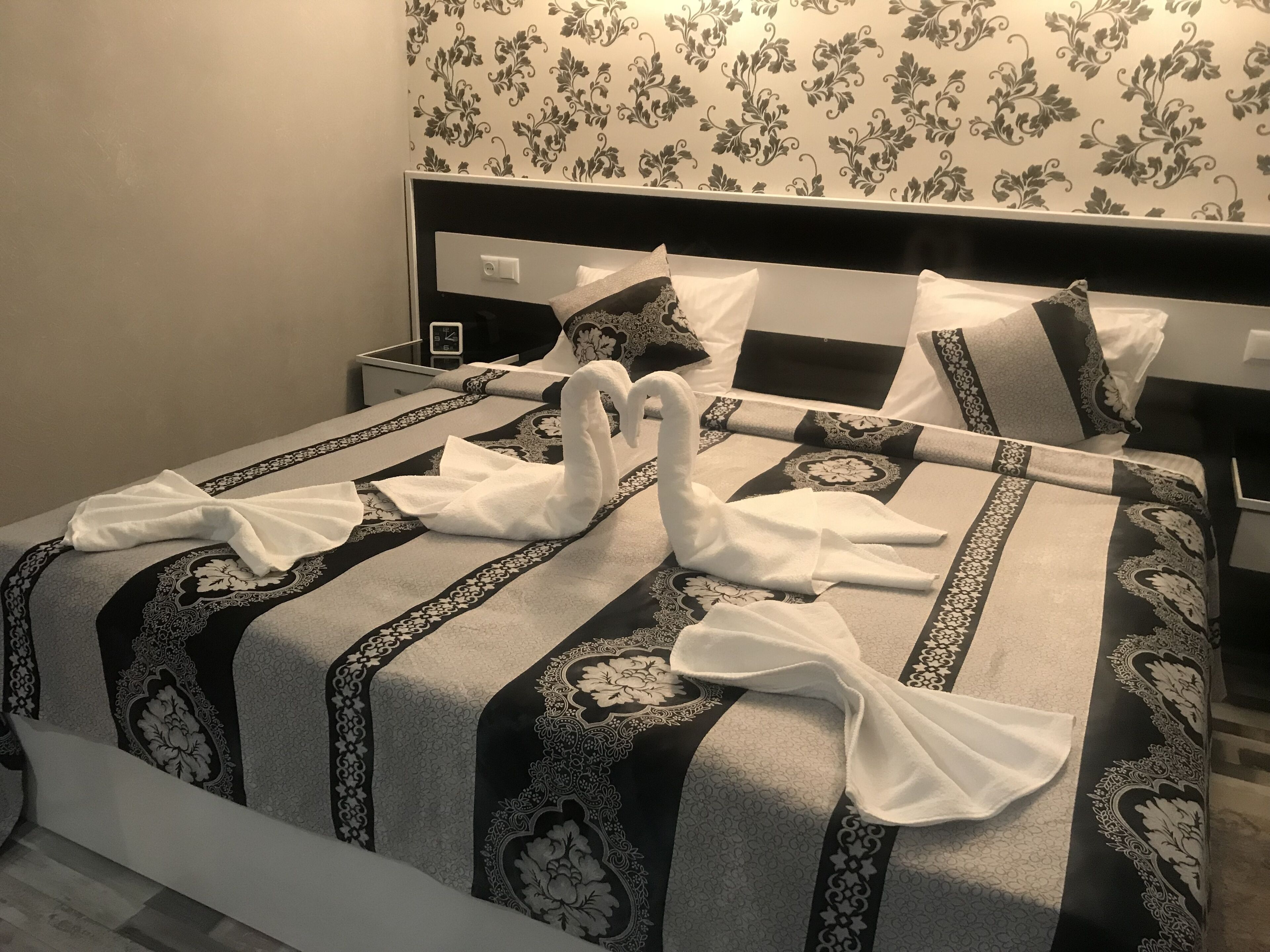 Luxury Suite, City View