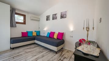 Deluxe Bungalow, 2 Bedrooms | Bed sheets
