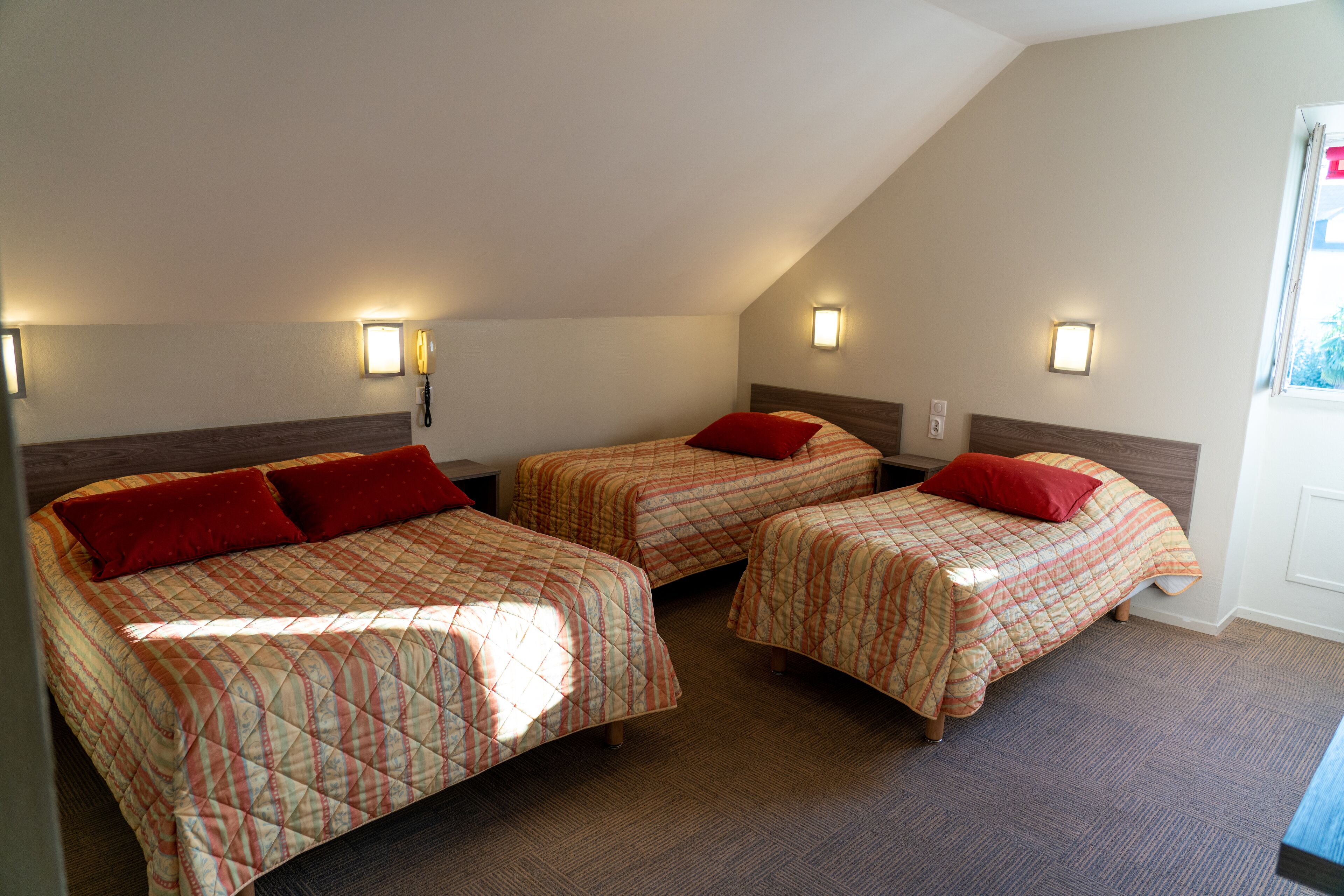 family room | premium bedding, in-room safe, desk, blackout curtains