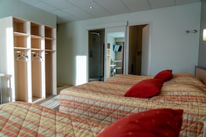 Triple Room | Premium bedding, in-room safe, desk, blackout drapes