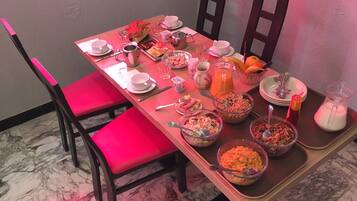 Daily continental breakfast for a fee