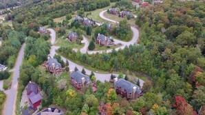 Luxury Townhome, 5 Bedrooms, Mountain View, Slope side (CR7/Pet Friendly)