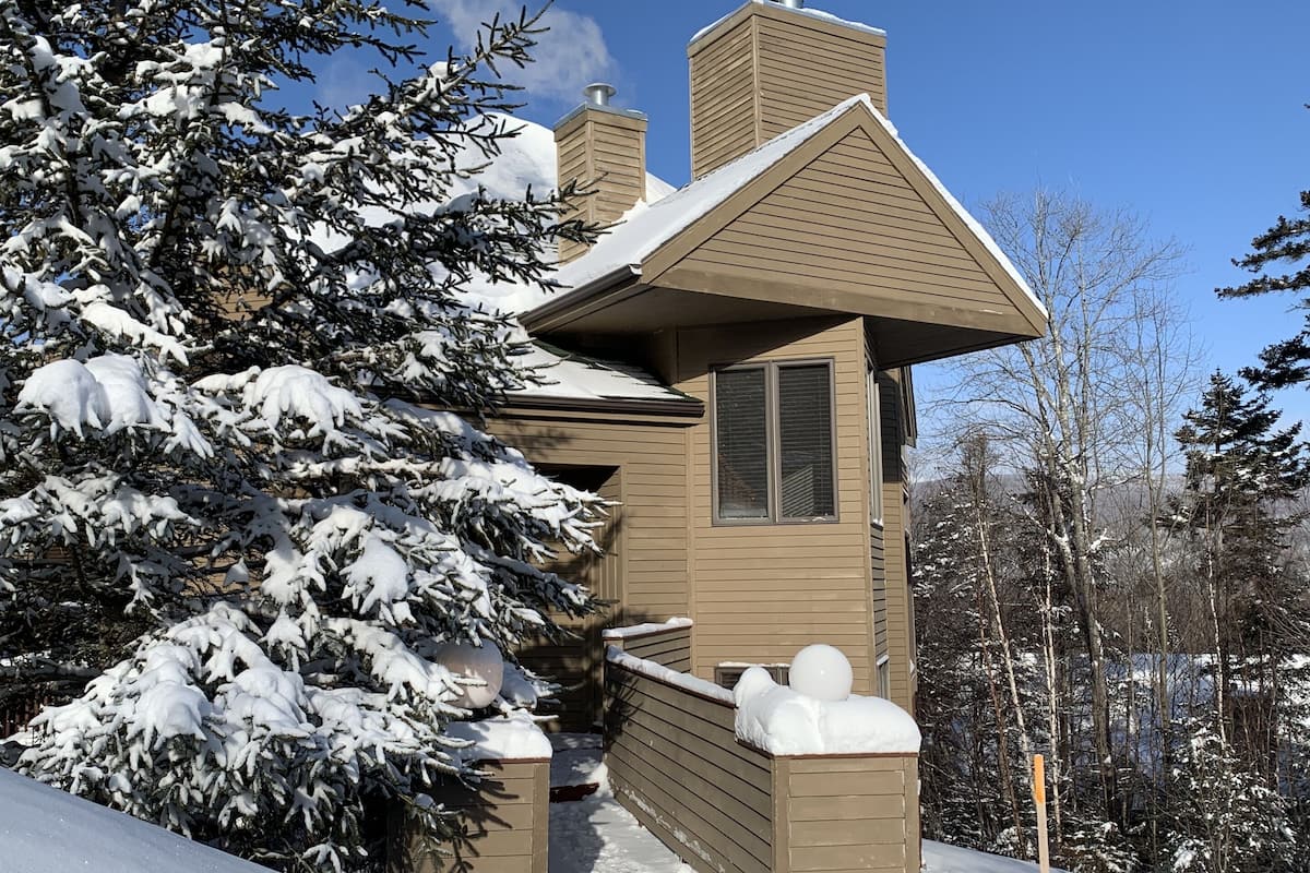 Superior Townhome, 5 Bedrooms, Mountain View, Slope side (CR6/Pet Friendly)