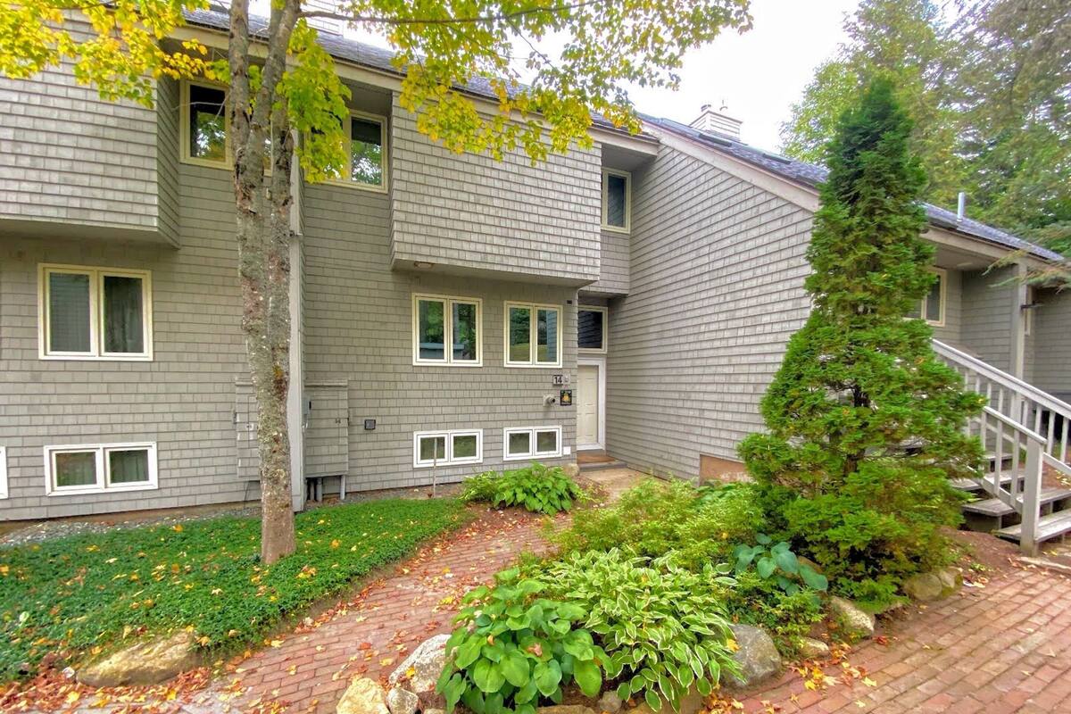 Family Townhome, 4 Bedrooms, Sauna, Mountainside | Iron/ironing board, WiFi (free), individually decorated