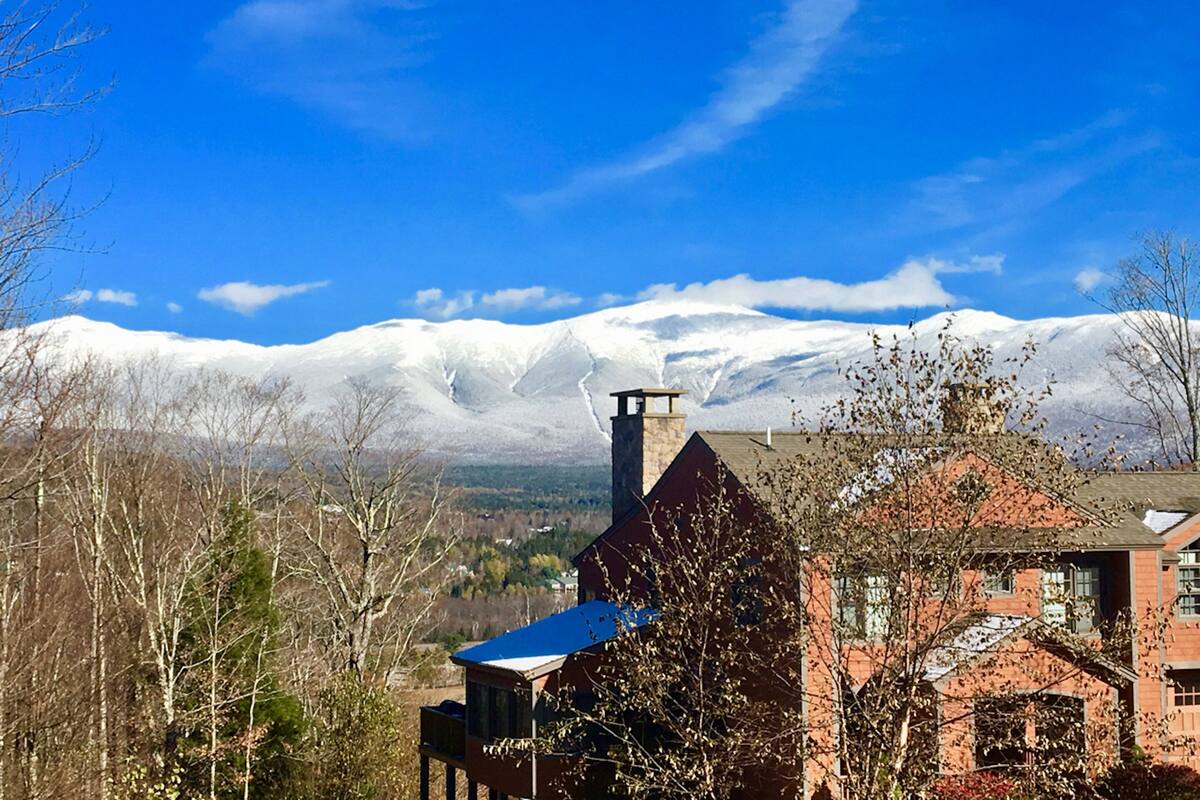 Presidential View Ski-In Ski-Out 5 bedroom Townhome (P5/Pet Friendly) | Iron/ironing board, WiFi (free), individually decorated