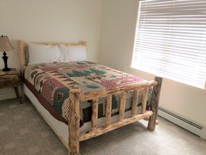 Familiehus - 4 soveværelser - terrasse - have-område | 4 soveværelser, individuelt design, individuel indretning