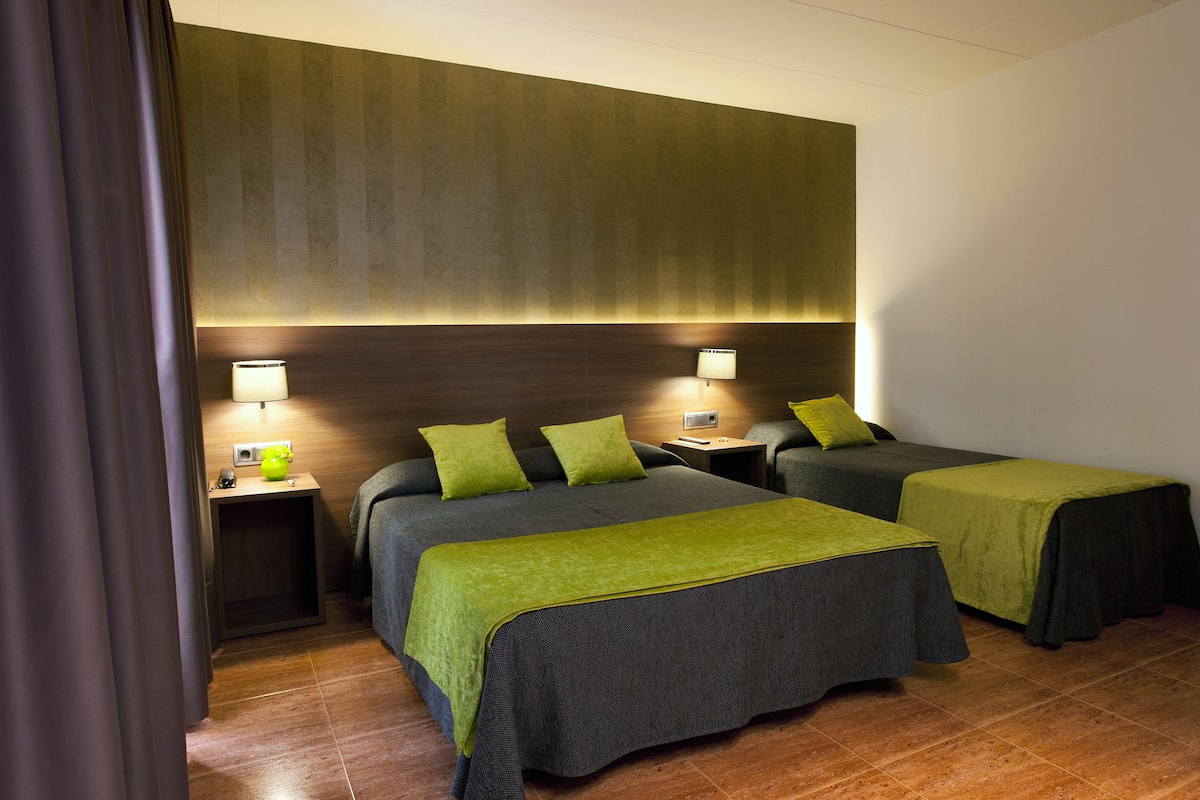 Triple Room