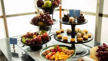 Daily buffet breakfast (USD 16.00 per person)