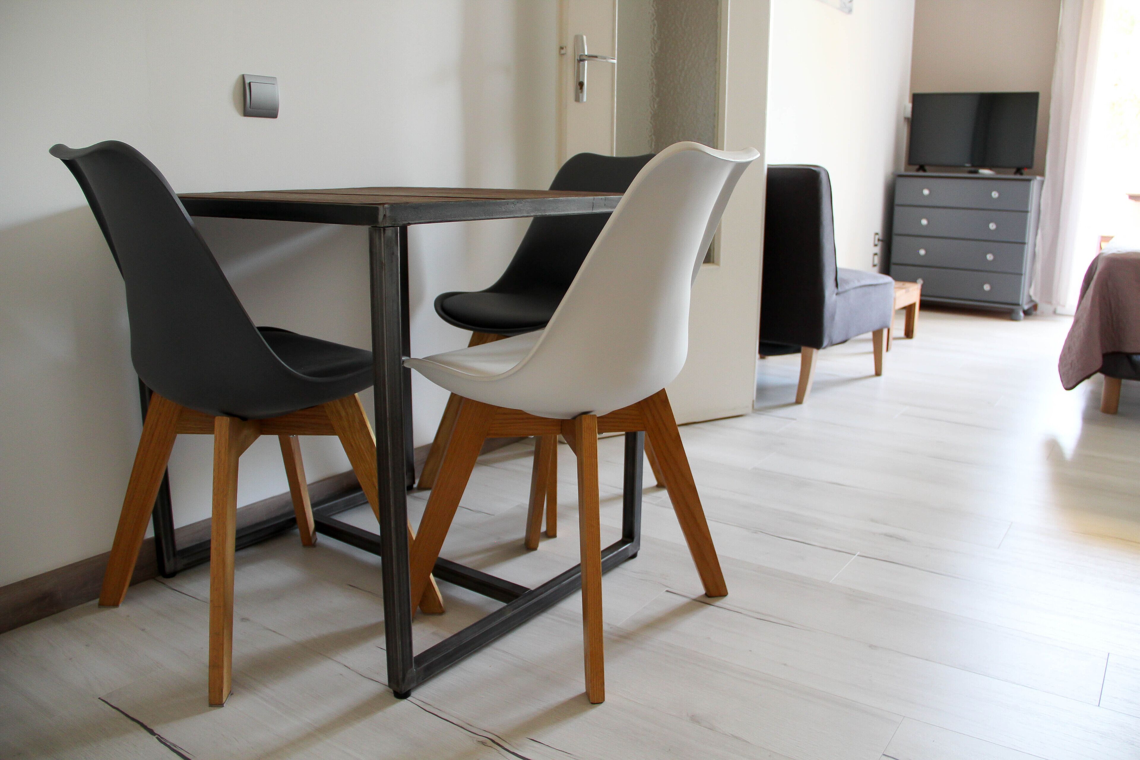 Departamento, balcón | Área de sala de estar | Televisión de pantalla plana de 80 cm con canales digitales 