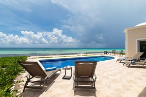 Private pool