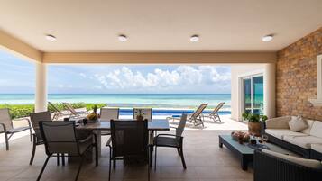 Casa Joya del Mar Beachfront | Vista desde la habitación