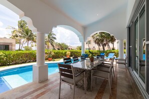 Casa Miramar Ocean View 4 Bedrooms | Exterior