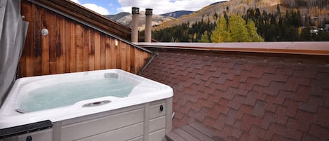 Apartment, 3 Schlafzimmer | Außen-Whirlpool