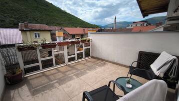 Standard Double or Twin Room, 1 Bedroom, Terrace, City View | Terrace/patio