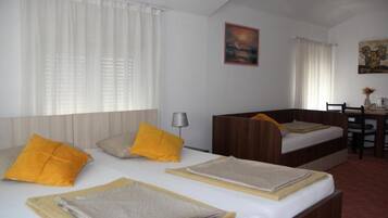 Standard-Dreibettzimmer | Ausblick vom Zimmer
