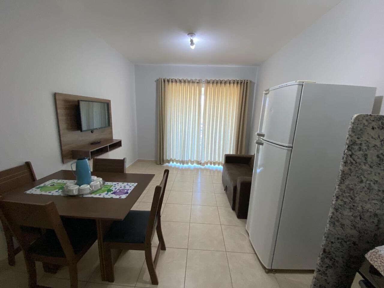 Microwave, stovetop, cookware/dishes/utensils