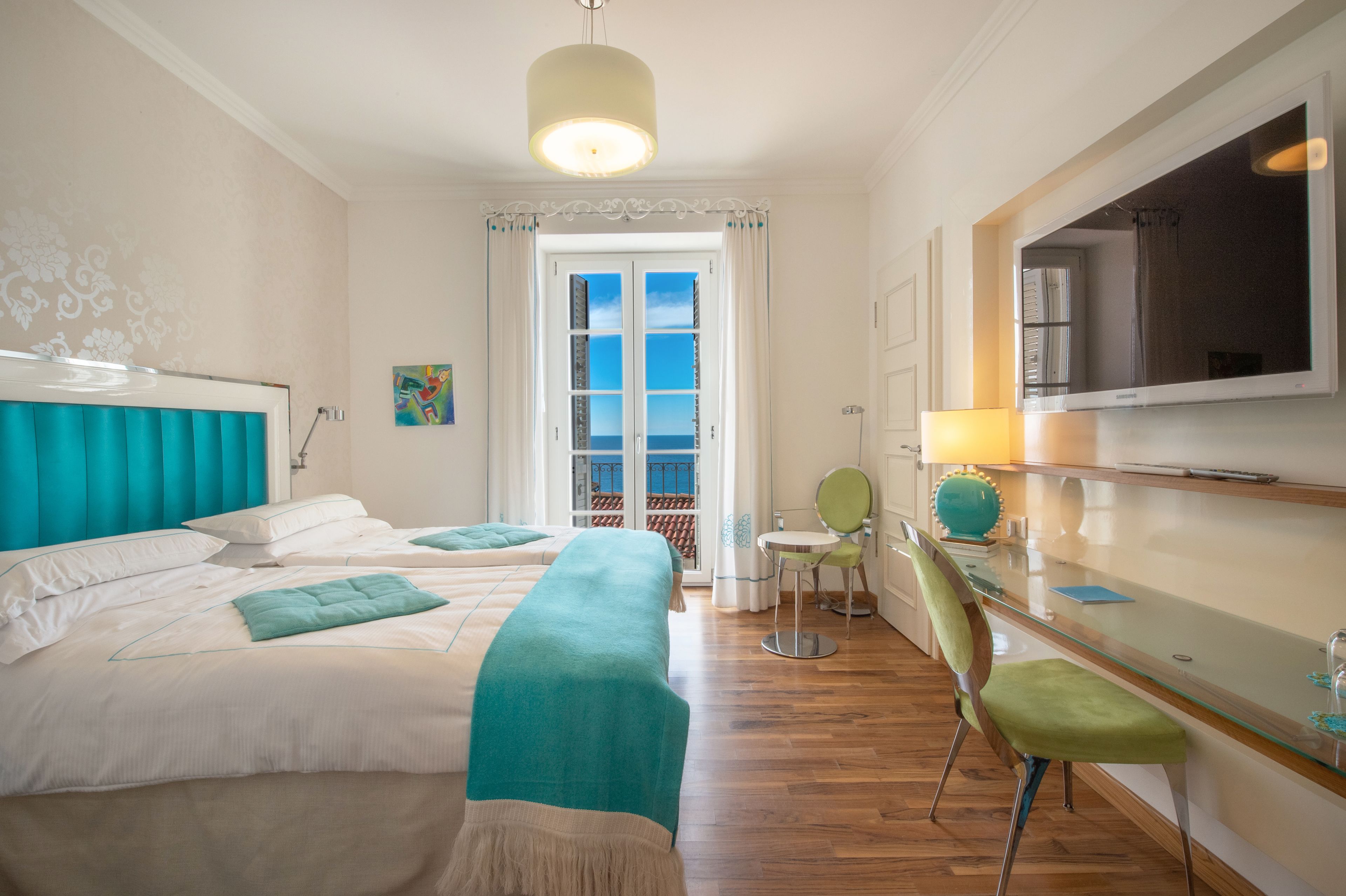 Chambre Supérieure Double ou avec lits jumeaux