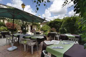 Lunch and dinner served, local cuisine