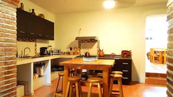 Casa de ciudad tradicional, 5 habitaciones | Servicio a la habitación