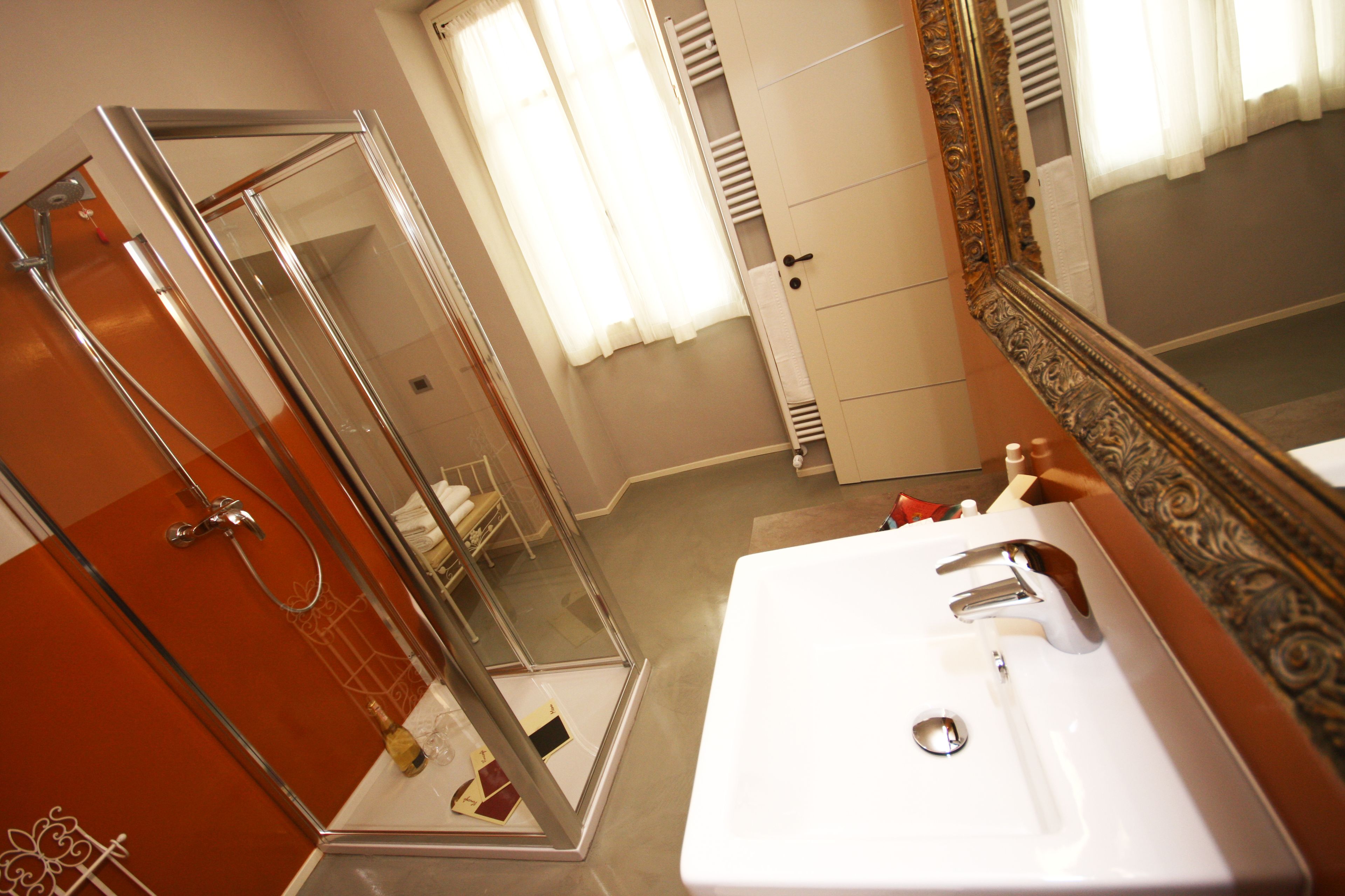 Doppia Exclusive, balcone | Bagno | Doccia, set di cortesia gratuito, asciugacapelli, accappatoio