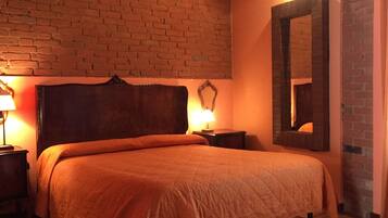 Premium bedding, down comforters, desk, blackout drapes