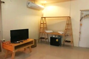 Familienzimmer | Verdunkelungsvorhänge, Bügeleisen/Bügelbrett, Zustellbetten