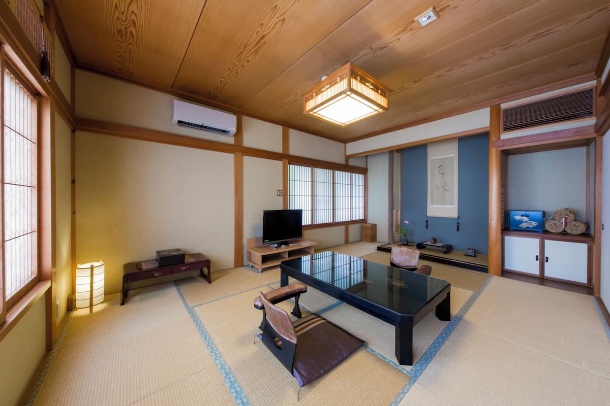 Annex 2F SEKIYOU - Triple Room with Hot Spring Bath | In-room safe, free WiFi