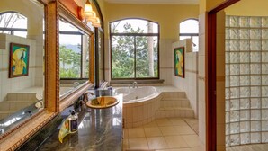 Comfort Villa, 4 Bedrooms, Non Smoking | Bathroom - Villa DahlMar (Bahía Ballena)