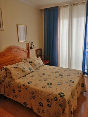 Soundproofing, iron/ironing board, rollaway beds, free WiFi - Hotel Paloma (San Pedro del Pinatar)