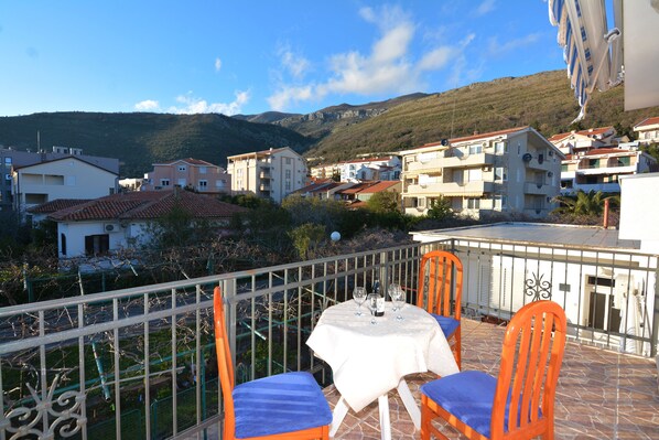 Balcony - Apartments Jovana (Petrovac)