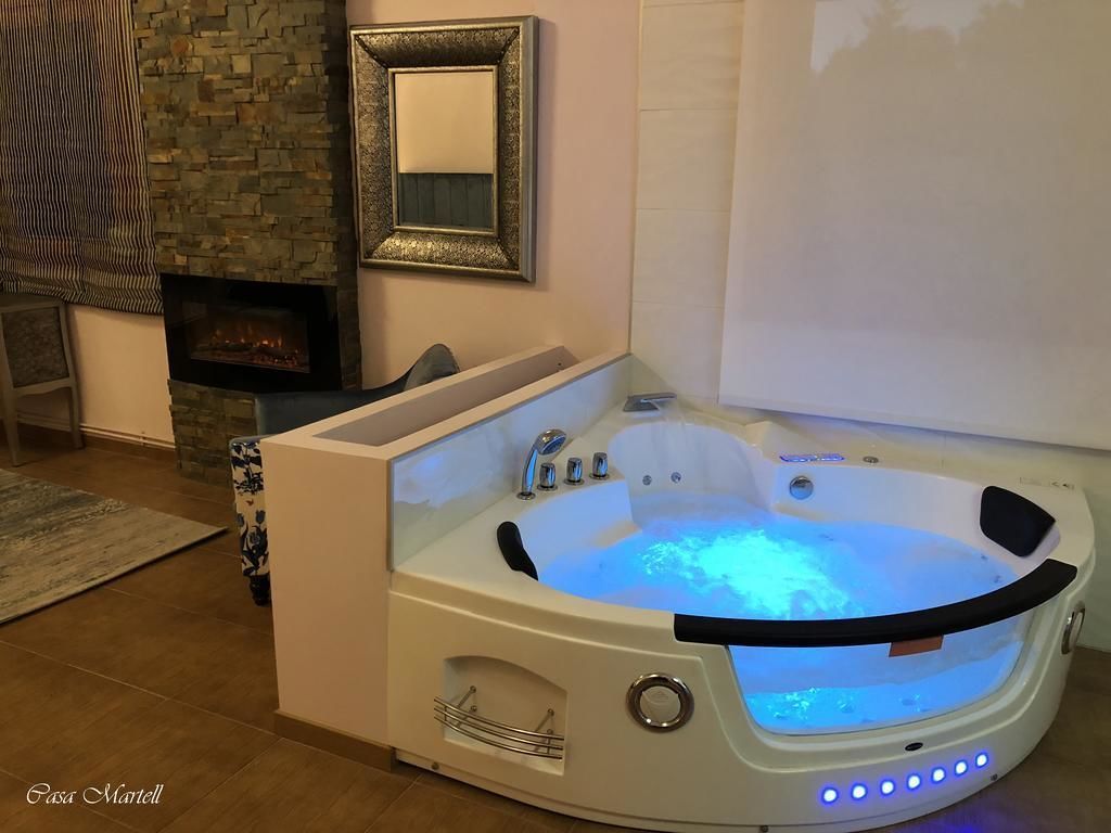 Suite, hidromasaje | Baño | Amenidades de baño gratuitas, secadora de cabello, toallas 