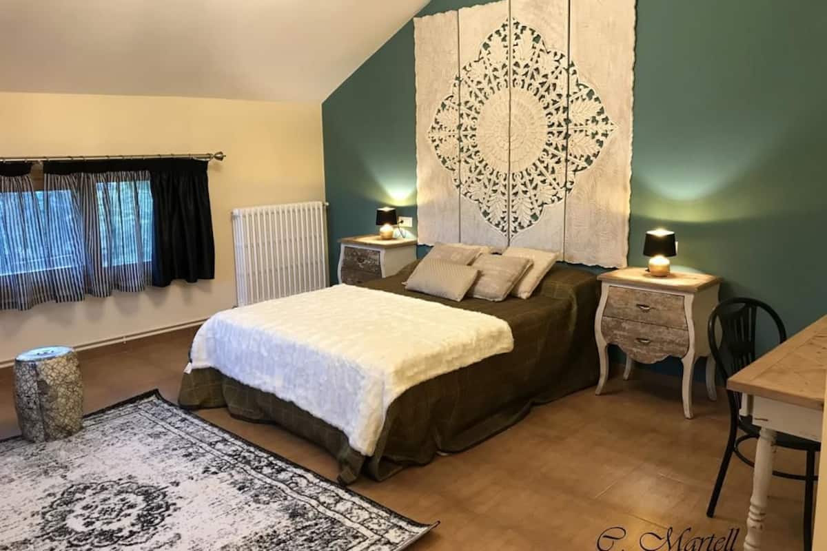 Deluxe Double Room | Desk, blackout curtains, free WiFi, bed sheets