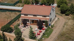 Façana frontal de l'allotjament