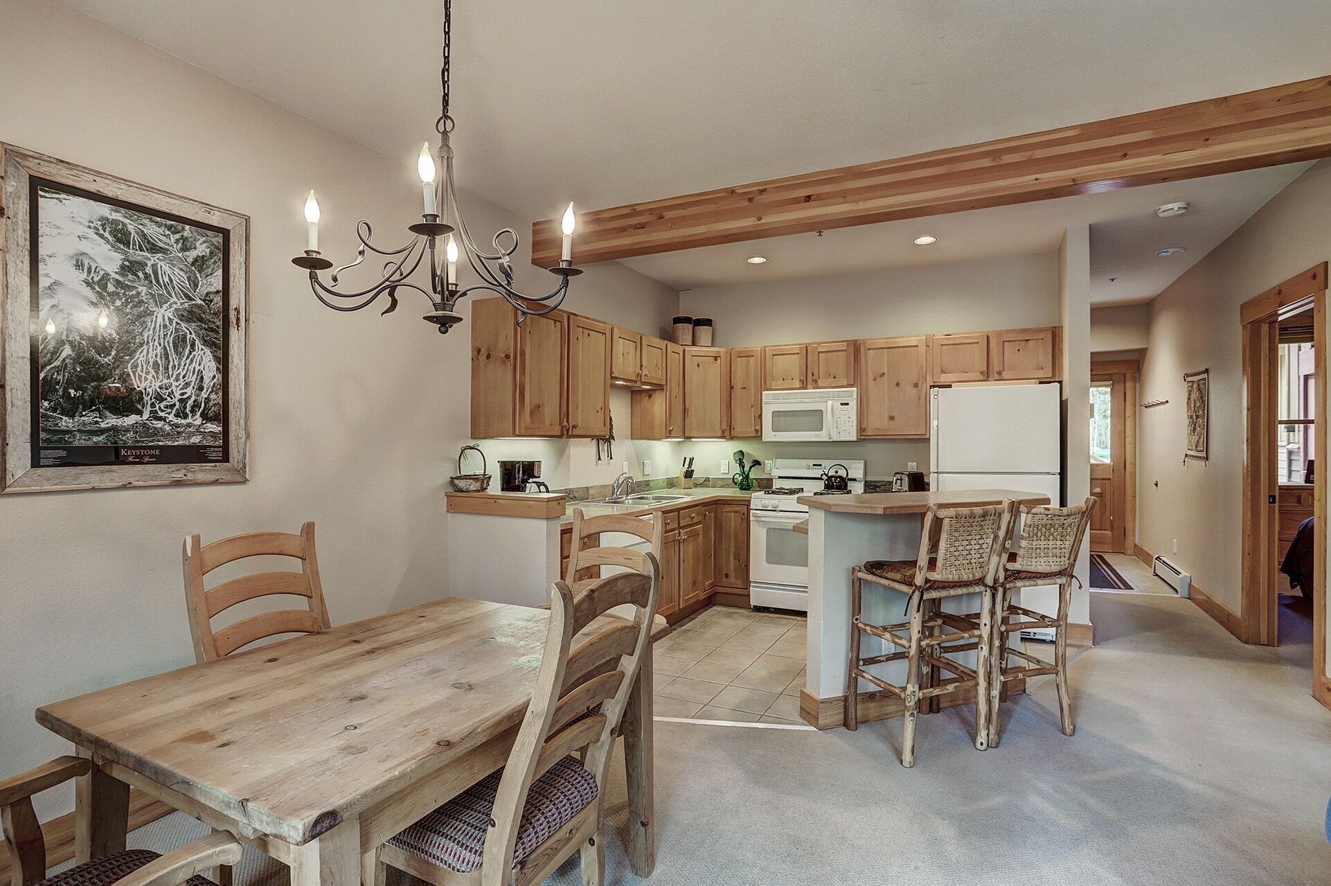 Condo, 1 quarto | Cozinha privada | Cafeteira/chaleira, geladeira, fogão, torradeira