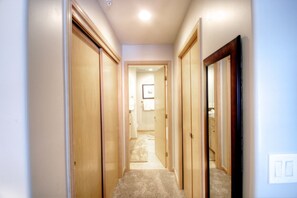 Townhome, 3 Bedrooms | Interior