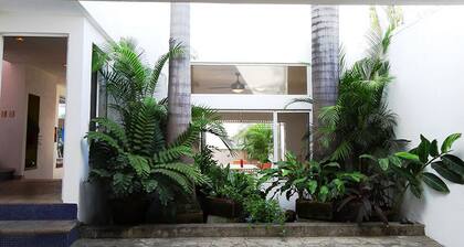 Casa Blanco by Las Palmas