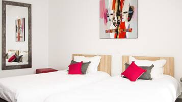 Suite, 2 Bedrooms (St Martial) | Individually decorated, individually furnished, desk, soundproofing