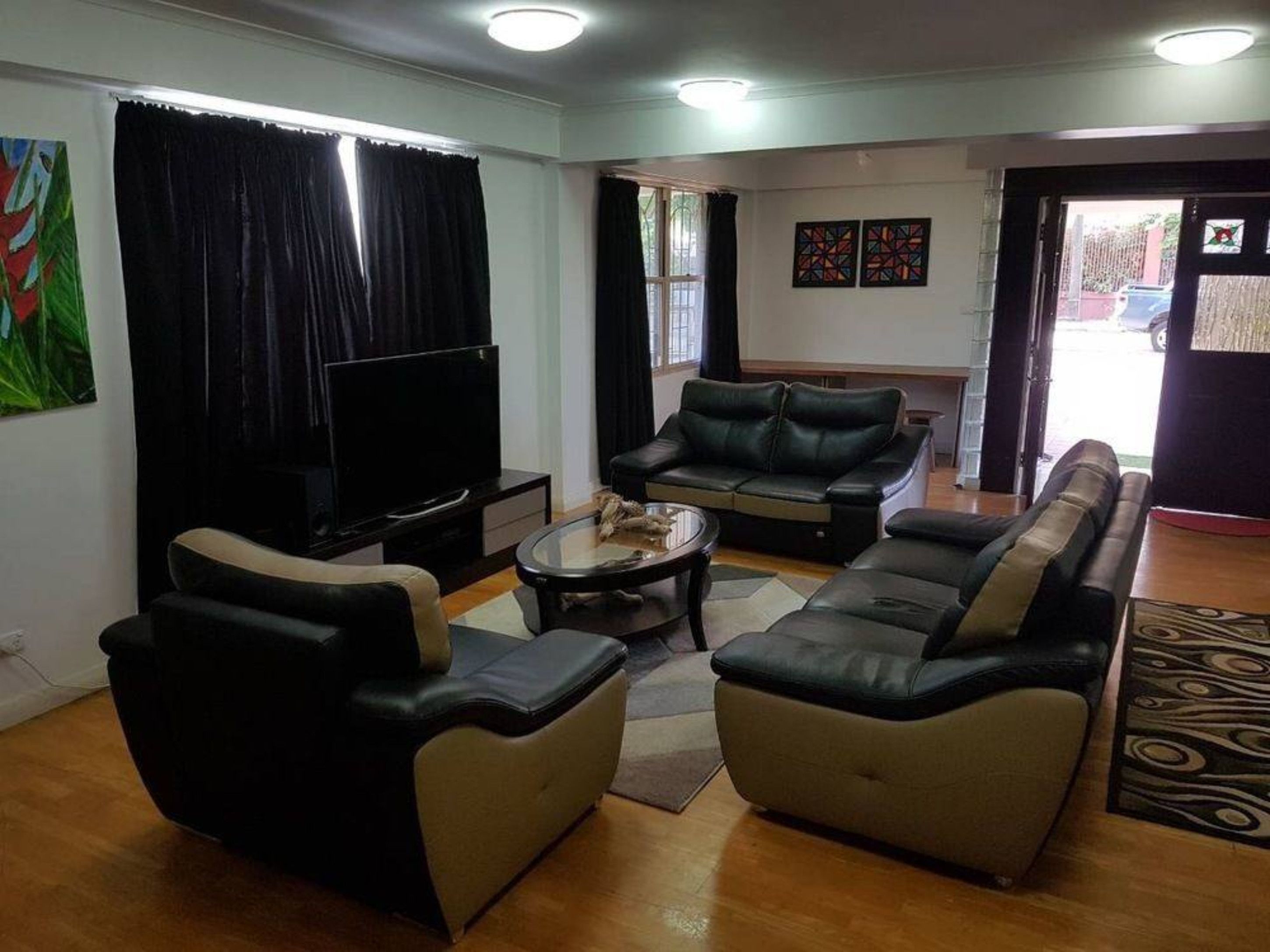 Rumah, 5 kamar tidur | Ruang keluarga | TV layar datar dan pemutar DVD