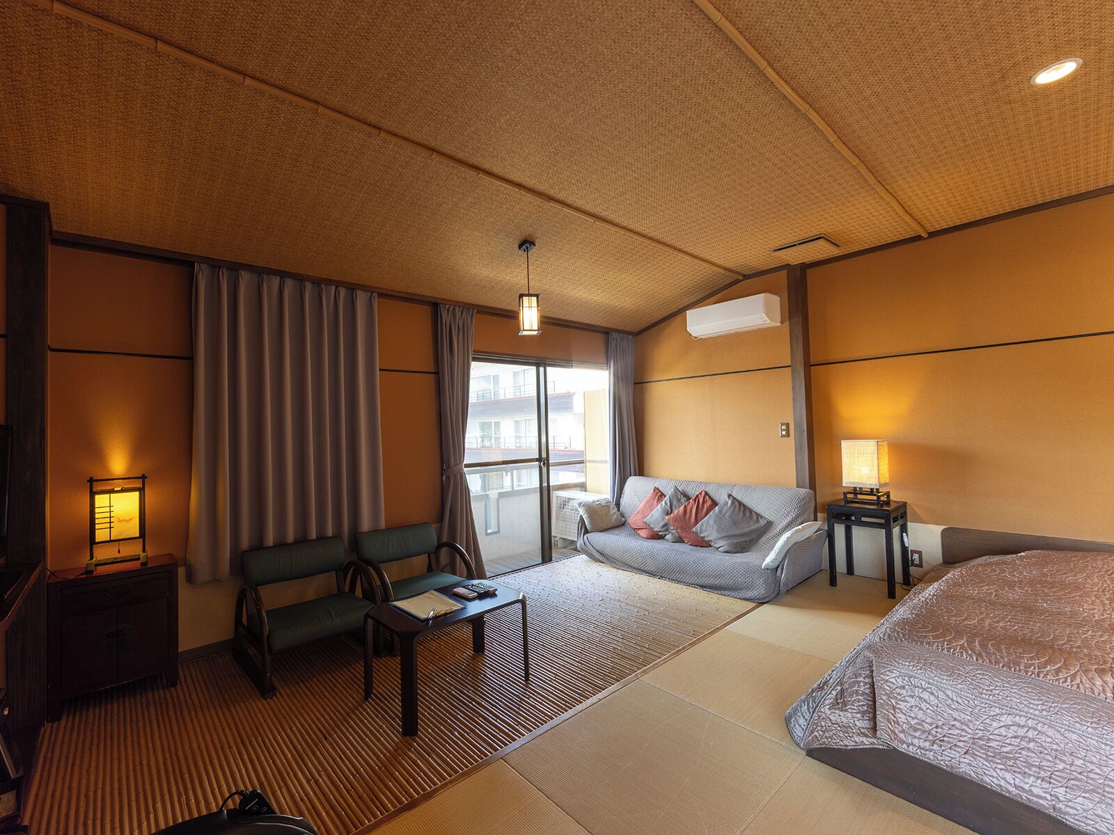 传统客房, 私人浴室 (Japanese Style, with Low Bed) | 客房内保险箱、免费 WiFi