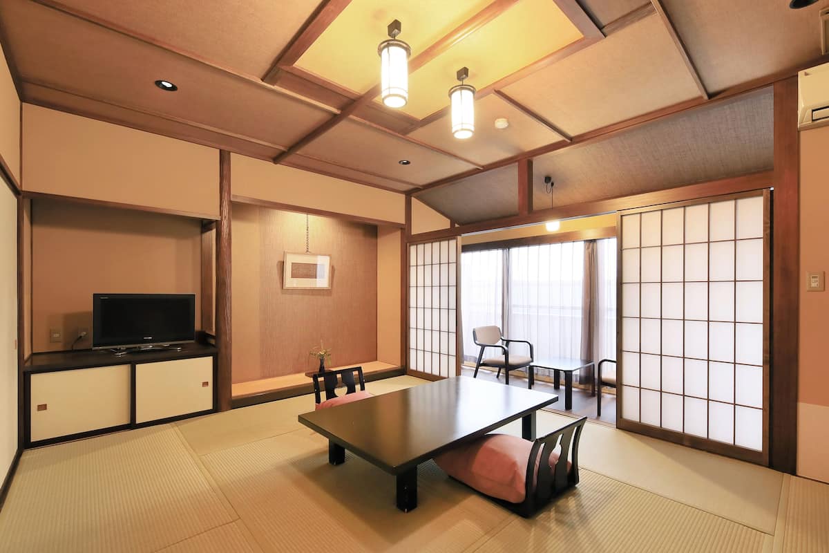 Habitación tradicional, baño privado (JPN Style, 10 Tatami-mats, Toilet) | Caja de seguridad en la habitación y wifi gratis