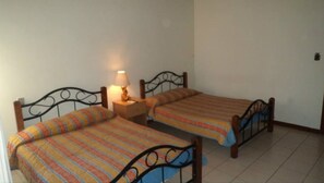 基础双人房, 2 张双人床 | 床单、轮椅无障碍