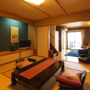 Living area - Senami Onsen Kutsuroginoyado Ryokan Seiunso (Murakami)