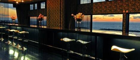 Bar (en el alojamiento)