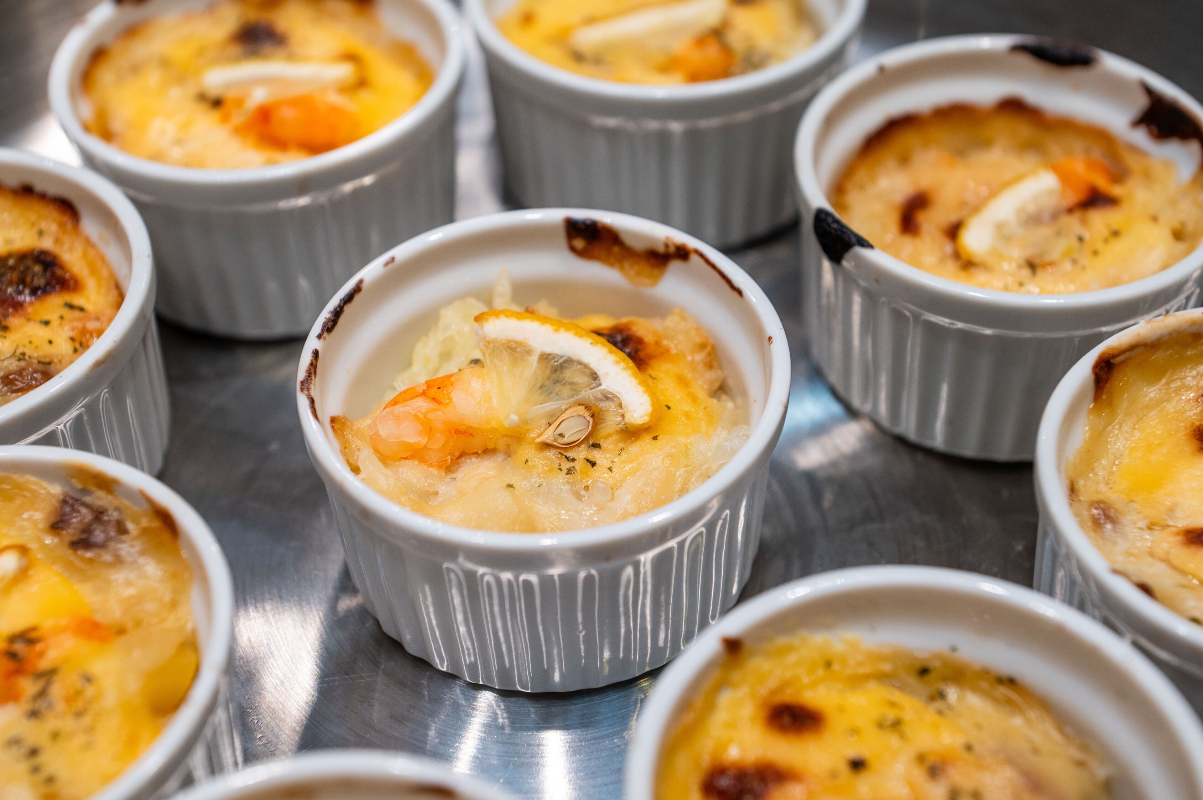 朝食 (ビュッフェ)、毎日提供 (1 名様 2500 JPY)