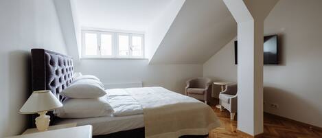 Suite – exclusive | Sengetøy av topp kvalitet, safe på rommet og lydisolert