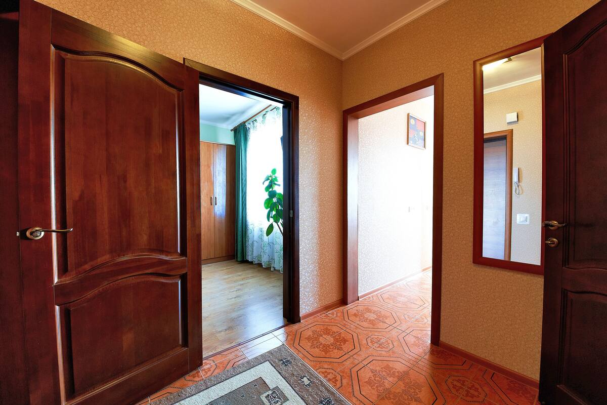Comfort-Apartment (232 Novorossiyskaya Ulitsa) | 1 Schlafzimmer, Schreibtisch, Bügeleisen/Bügelbrett, kostenloses WLAN