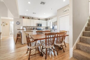 Maison, 5 chambres | Restauration