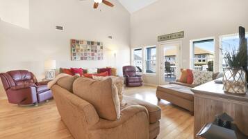 Ferienhaus, 5 Schlafzimmer | Wohnbereich | Smart-TV